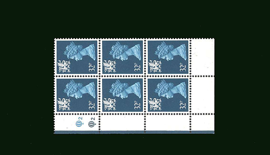 view larger image for SG W66 (1988) - 32p Greenish Blue<br/>in a superb unmounted mint cylinder block of six showing Cylinder 2, 2